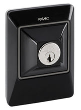 Încarcă imaginea în vizualizatorul Galerie, FAAC MASTER Kit 230V – Kit automatizare porți batante până la 3,0 m, motoare FAAC 415 230V, centrală E045 și accesorii incluse | Cod 104415445