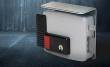 Încarcă imaginea în vizualizatorul Galerie, CISA 11731-60-1N7 – Yală electromagnetică aplicabilă 12V AC, backset reglabil 50–80 mm, deschidere din interior spre stânga (nereversibilă) | Cod 11731-60-1N7