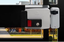 Încarcă imaginea în vizualizatorul Galerie, CISA 11731-60-1N7 – Yală electromagnetică aplicabilă 12V AC, backset reglabil 50–80 mm, deschidere din interior spre stânga (nereversibilă) | Cod 11731-60-1N7