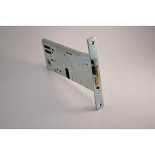 Încarcă imaginea în vizualizatorul Galerie, CISA 14351-70 – Broască electromagnetică încastrabilă 12V AC, backset 70 mm, acționare electrică și cheie, uz rezidențial și comercial | Cod 14351-70