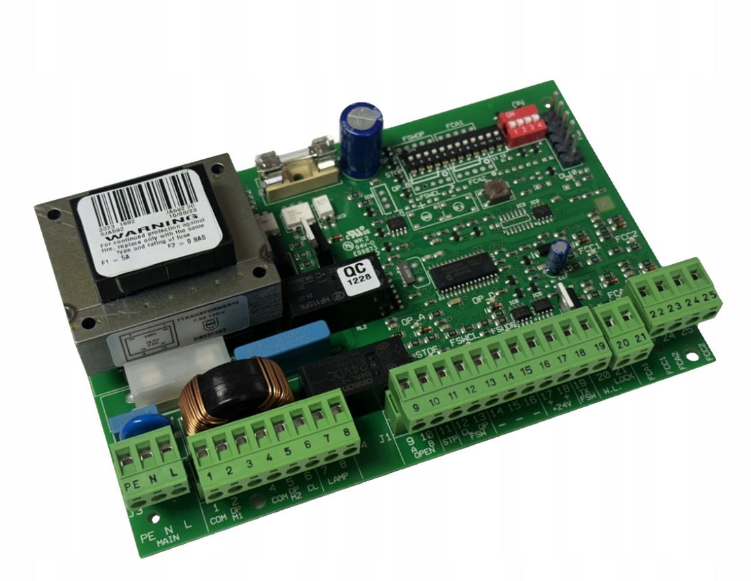 GENIUS G-BAT 300 230V kit cu centrala si accesorii pentru poarta batanta