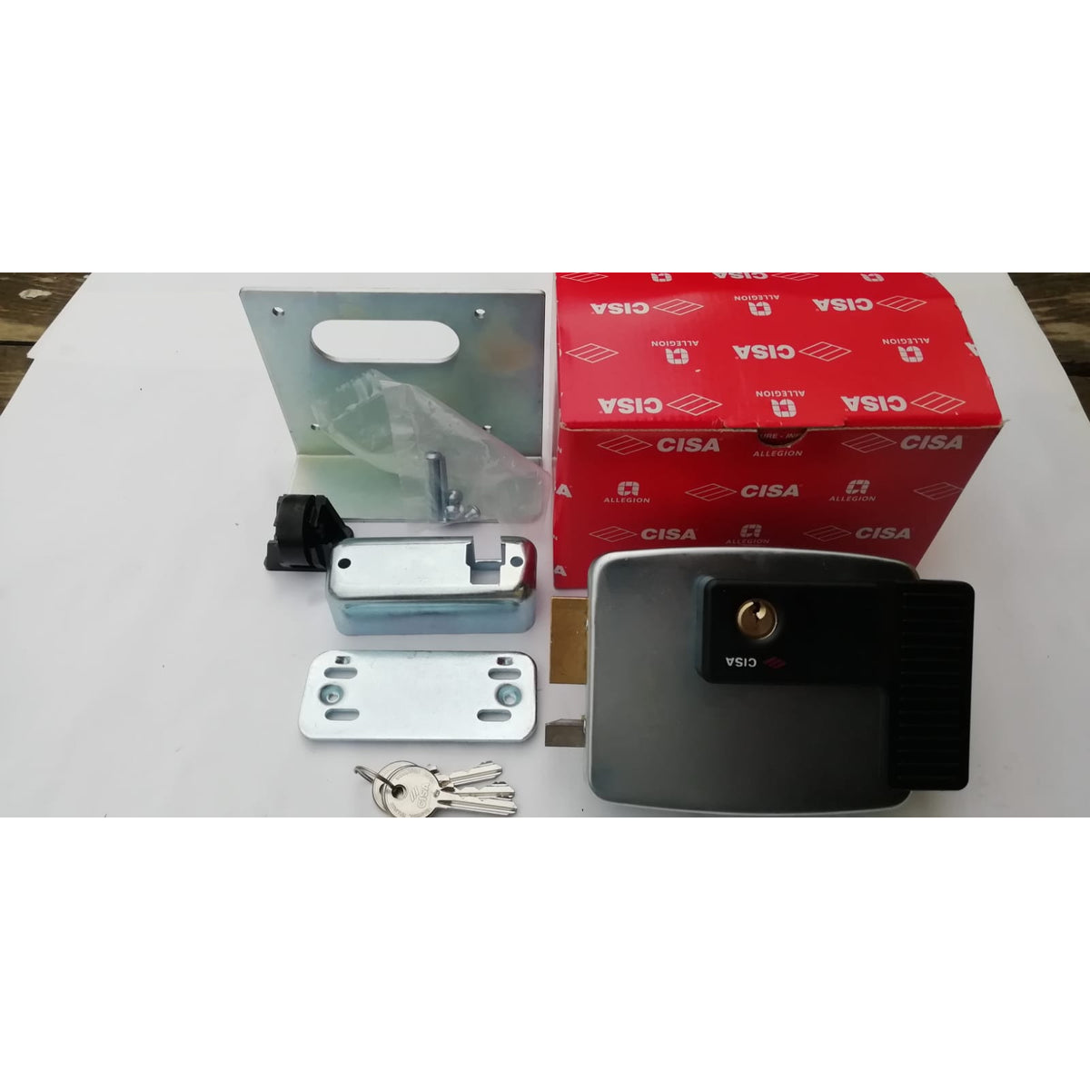 Yala CISA 11721-60-1N7 cu backset reglabil 50-80 mm pentru poarta metalica